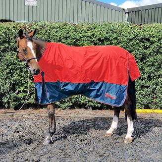 WHITAKER RUDSTON TURNOUT RUG 50GM RED