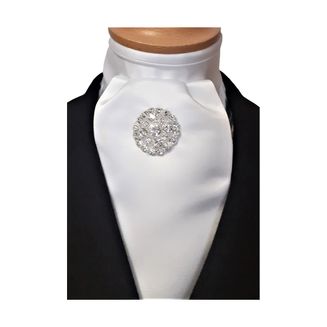 ShowQuest Regency Stock 2022 Cluster - White