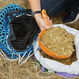 Trickle Net Shake &amp; Graze Chaff Net - One Size