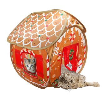 Kong Holiday Cat Play Spaces Bungalow Gingerbread Cat Toy