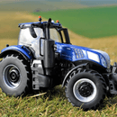 Britains New Holland T8 435 Tractor 1:32 Scale Model additional 4
