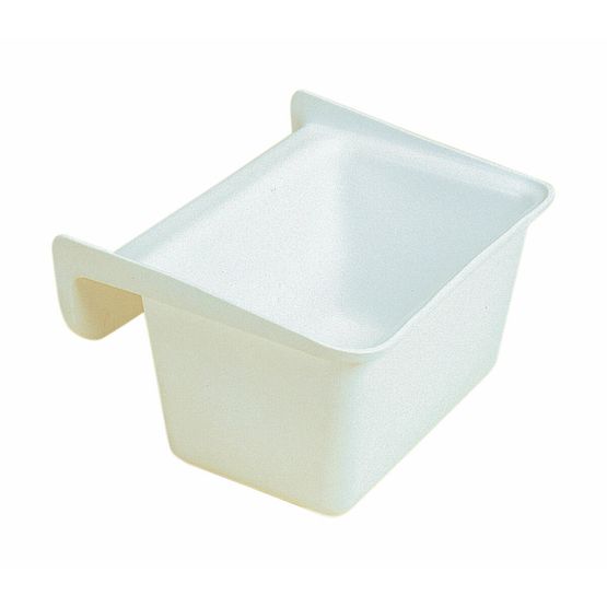 STUBBS (S5P) Polyethylene Portable Feed Manger - White
