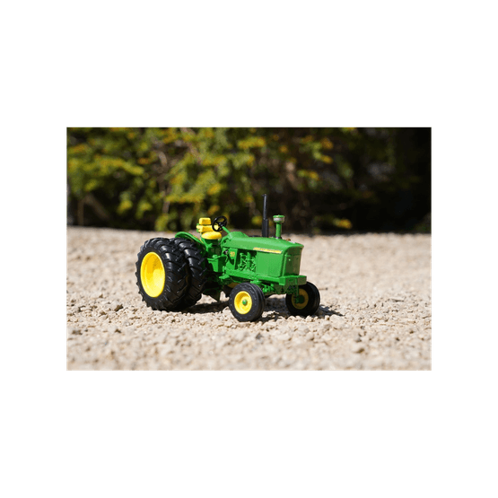 Britains John Deere 4020 Twin Wheel Tractor Scale Model