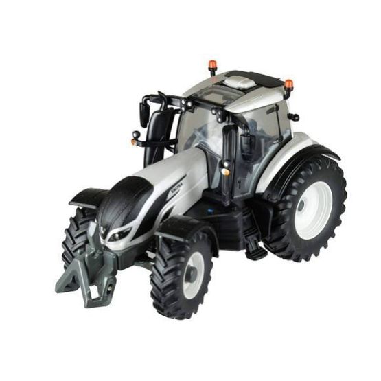 Britains 1:32 Valtra T4 Tractor Model